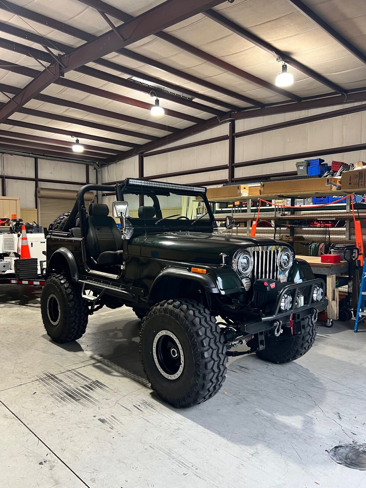 Jeep-CJ-1986-8