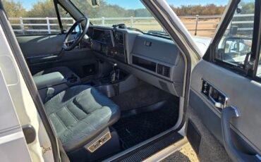 Jeep-Cherokee-1989-SUV-10