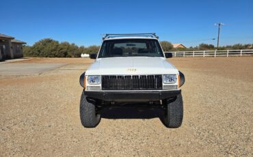 Jeep-Cherokee-1989-SUV-3