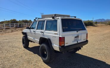 Jeep-Cherokee-1989-SUV-5