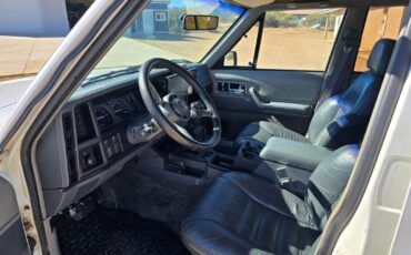 Jeep-Cherokee-1989-SUV-7