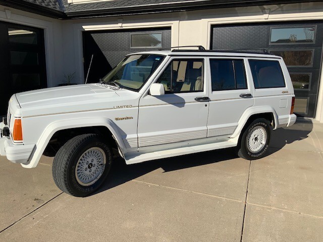 Jeep-Cherokee-1992-SUV-5