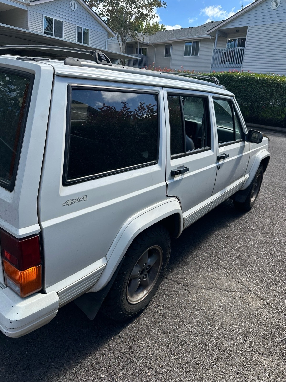 Jeep-Cherokee-1996-4
