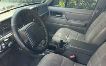 Jeep-Cherokee-1996-8