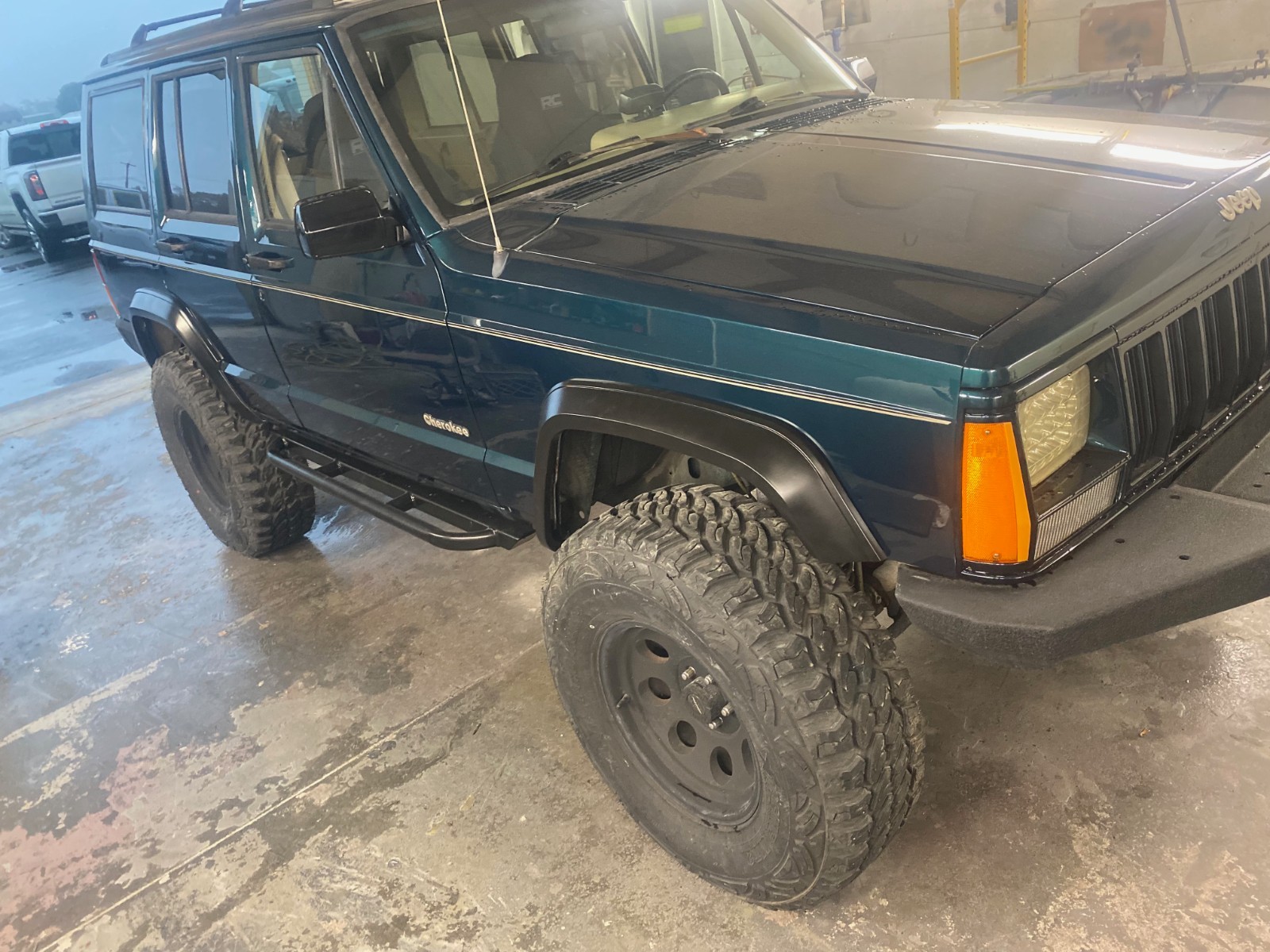 Jeep-Cherokee-1996-SUV-19