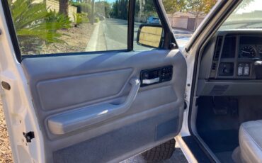 Jeep-Cherokee-1996-SUV-19