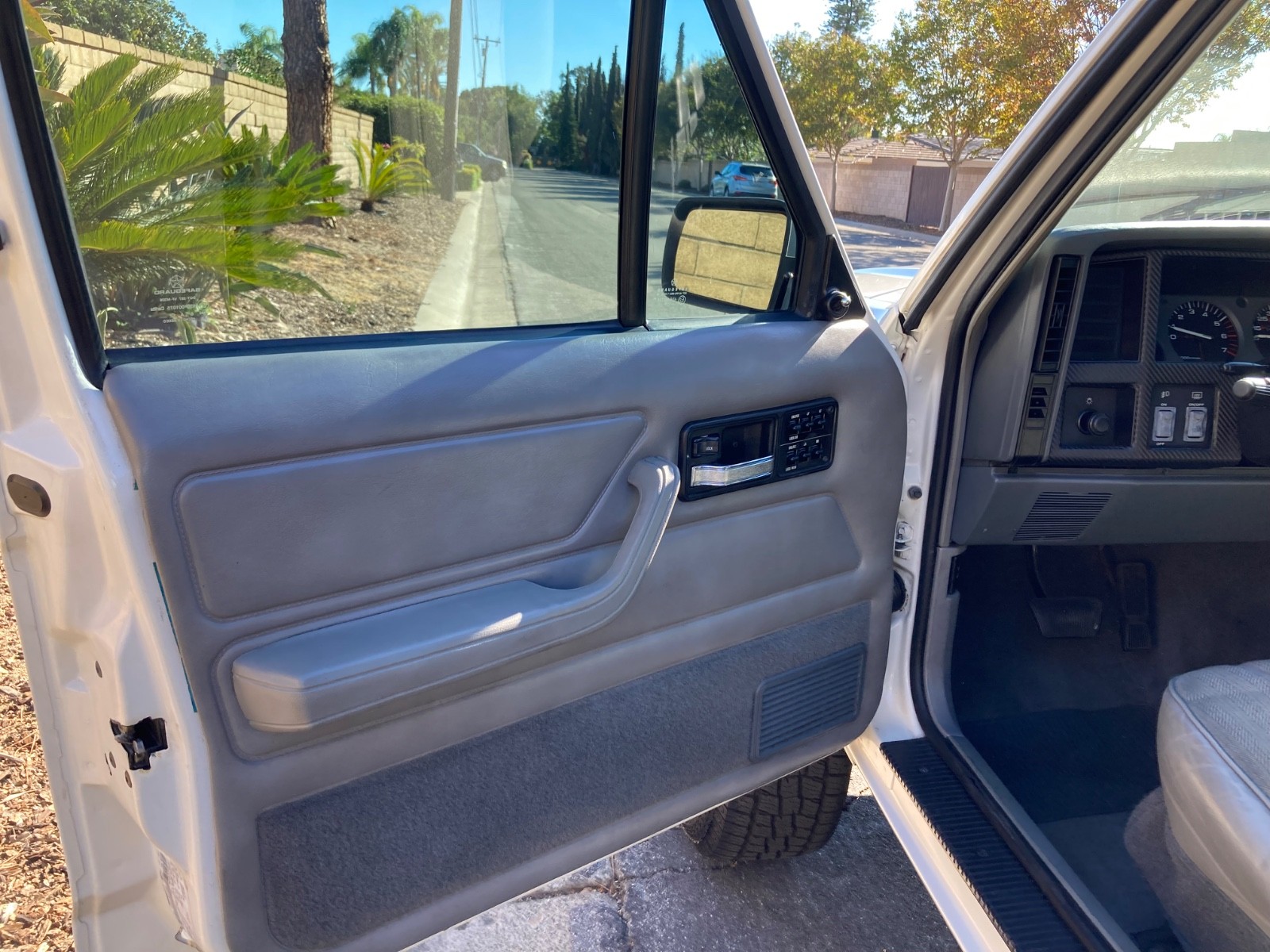 Jeep-Cherokee-1996-SUV-19