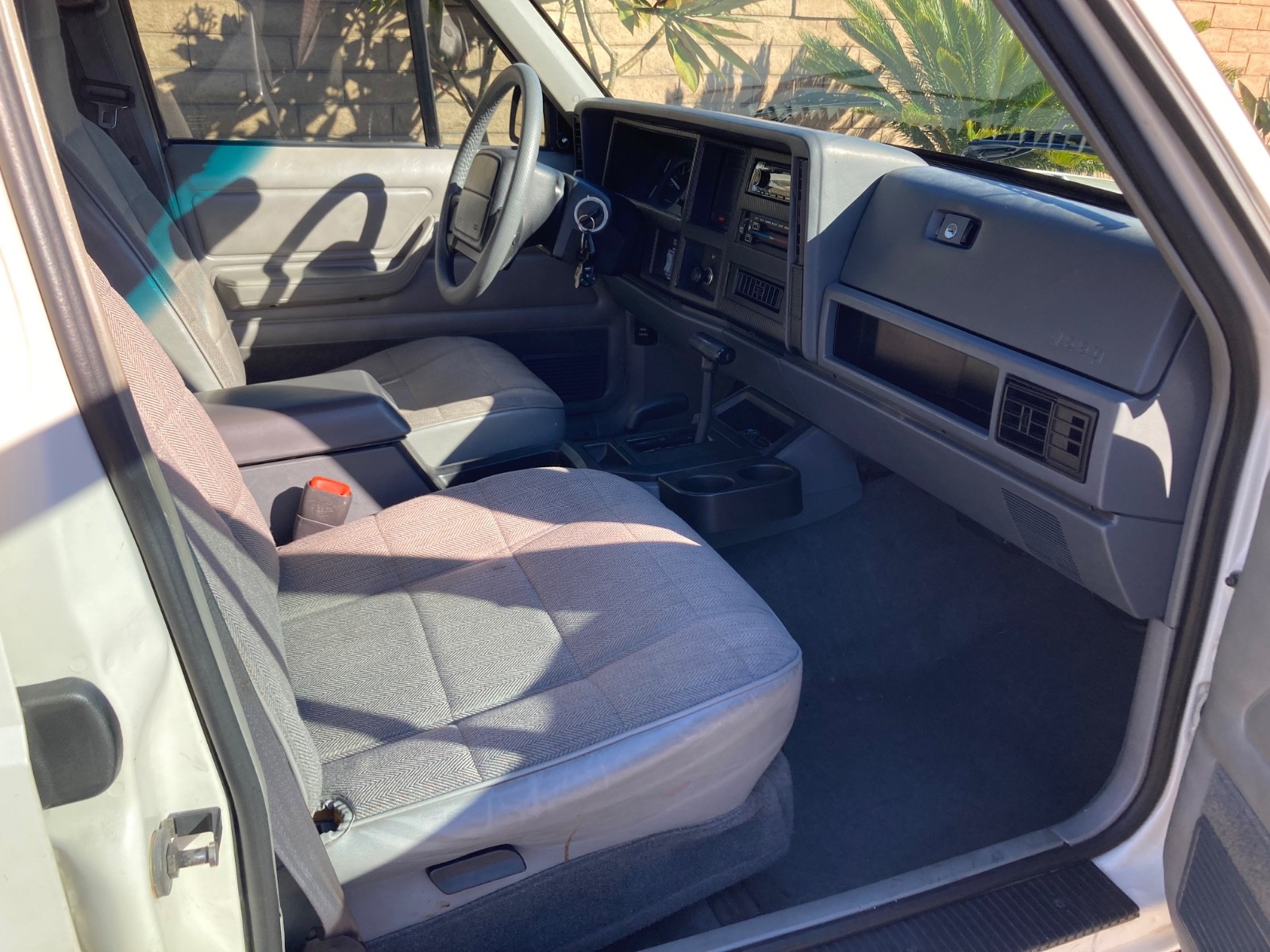Jeep-Cherokee-1996-SUV-20