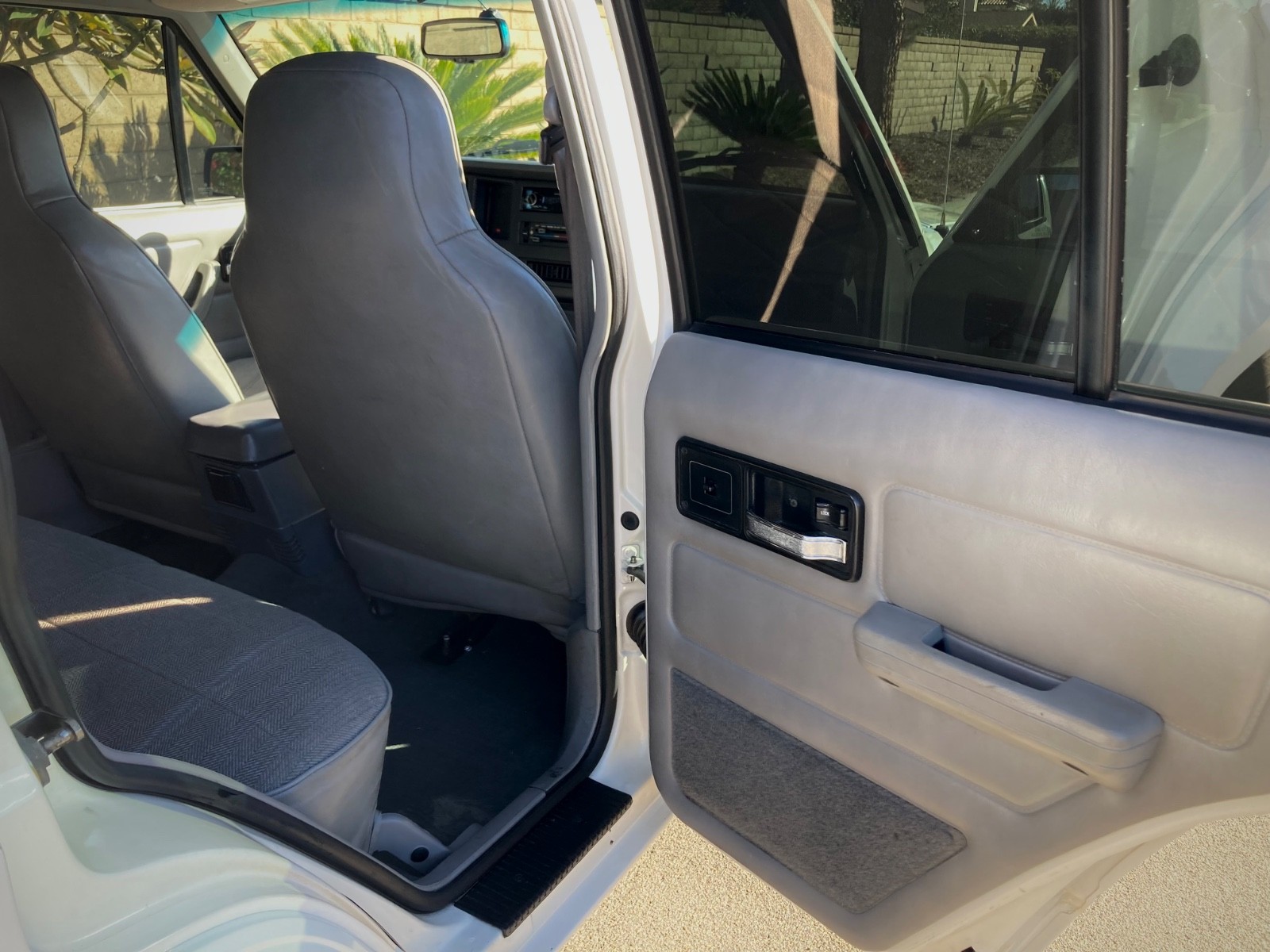 Jeep-Cherokee-1996-SUV-22