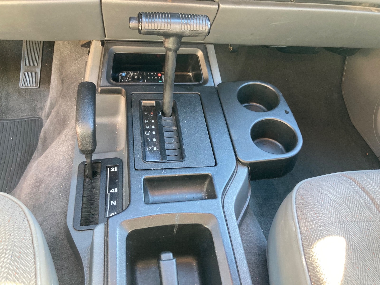 Jeep-Cherokee-1996-SUV-25