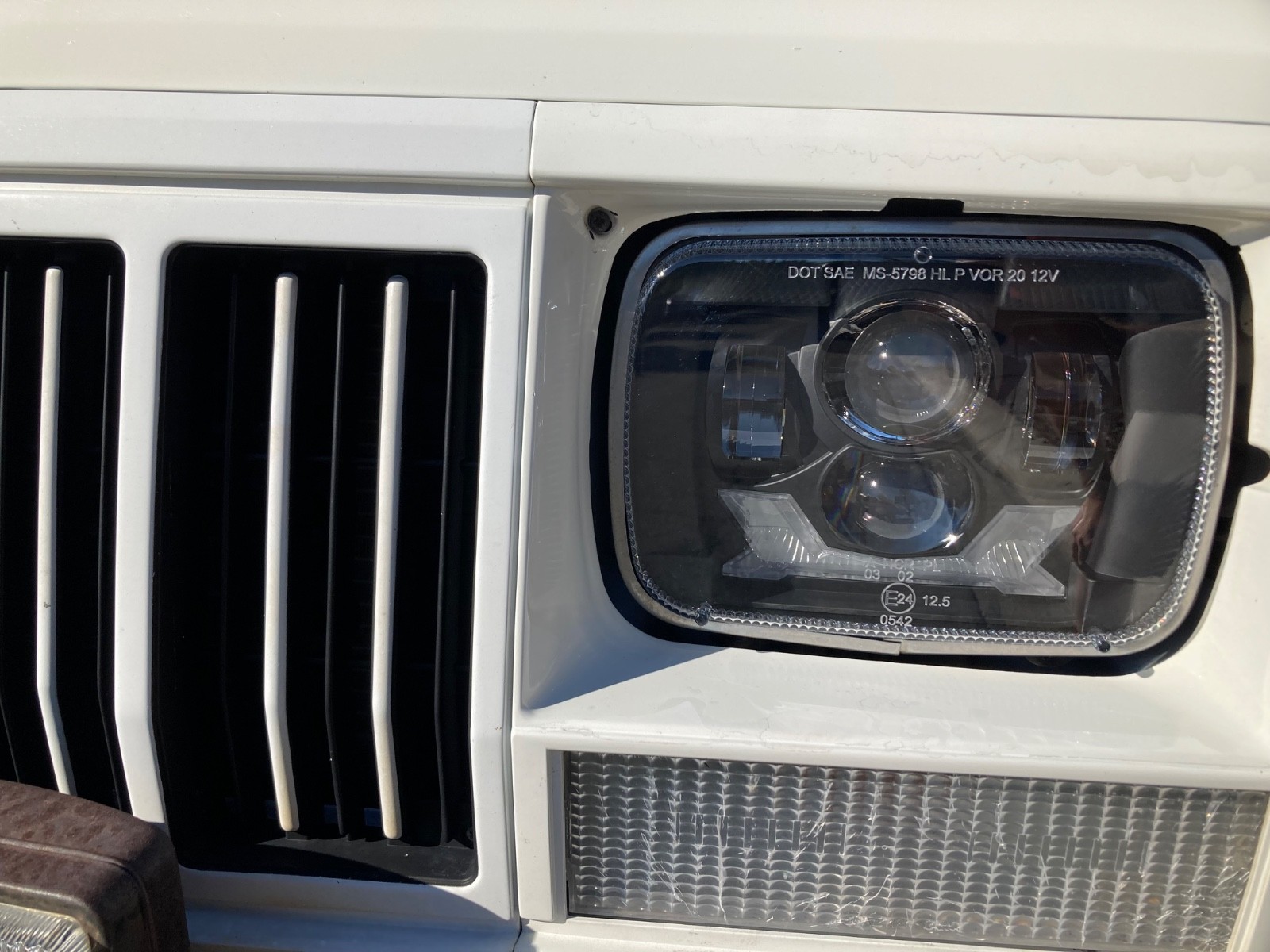 Jeep-Cherokee-1996-SUV-29