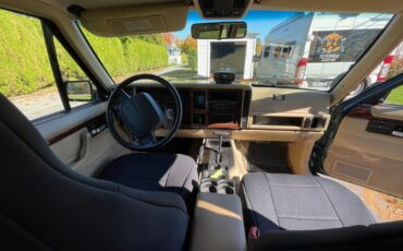 Jeep-Cherokee-1996-SUV-8