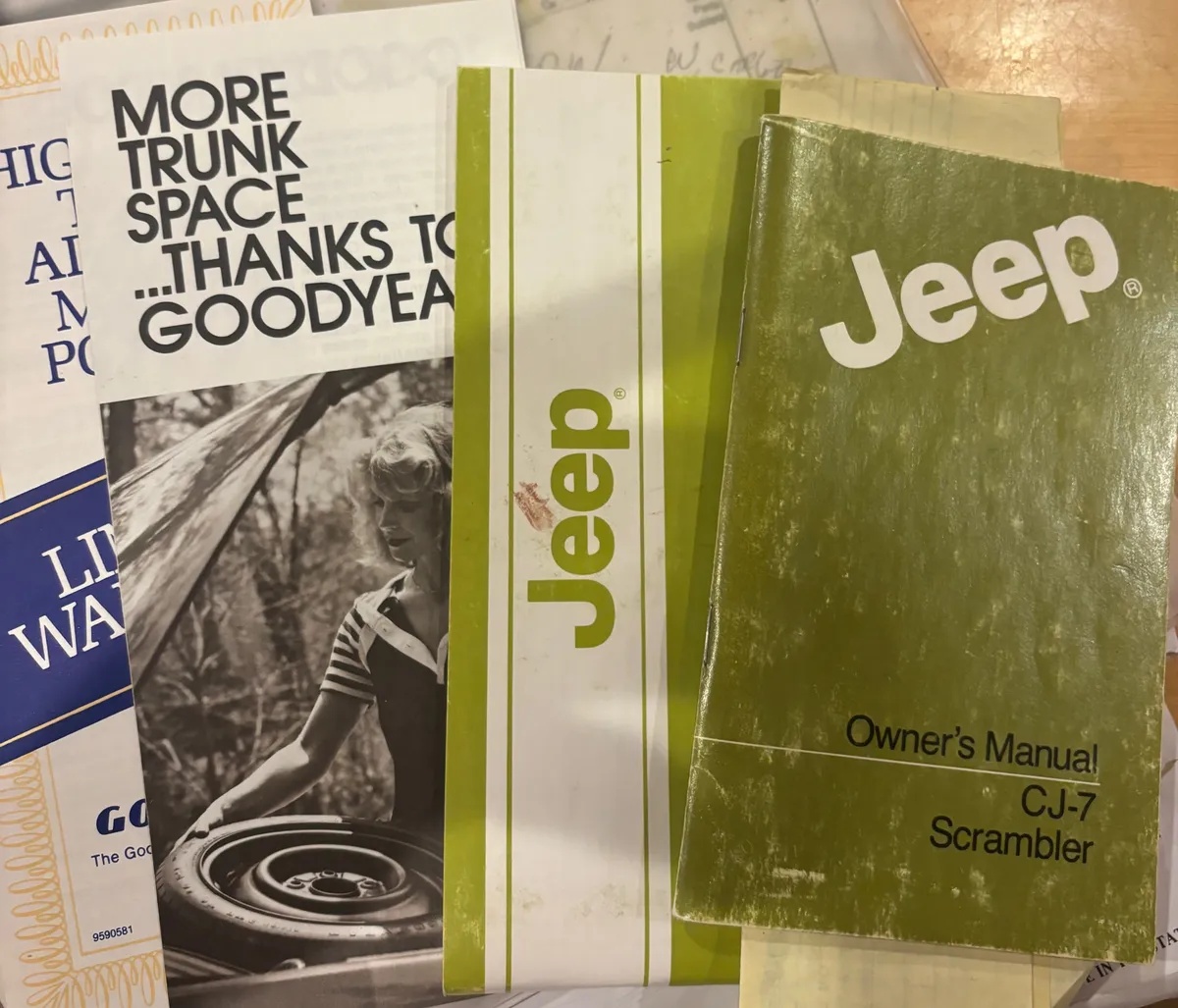 Jeep-Cj-1985-Classic-Black-W-Honey-7