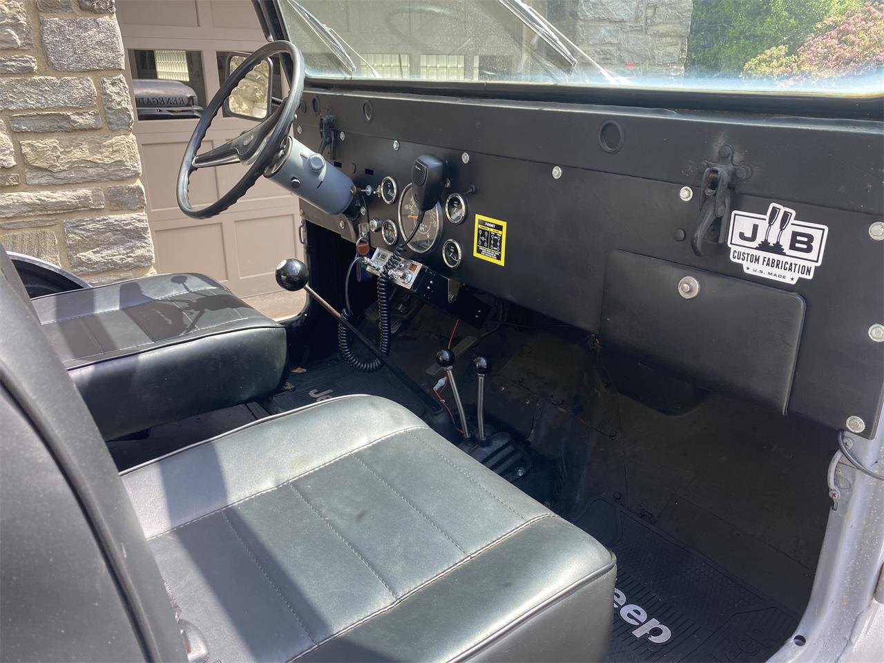 Jeep-Cj5-1974-Grey-Black-3
