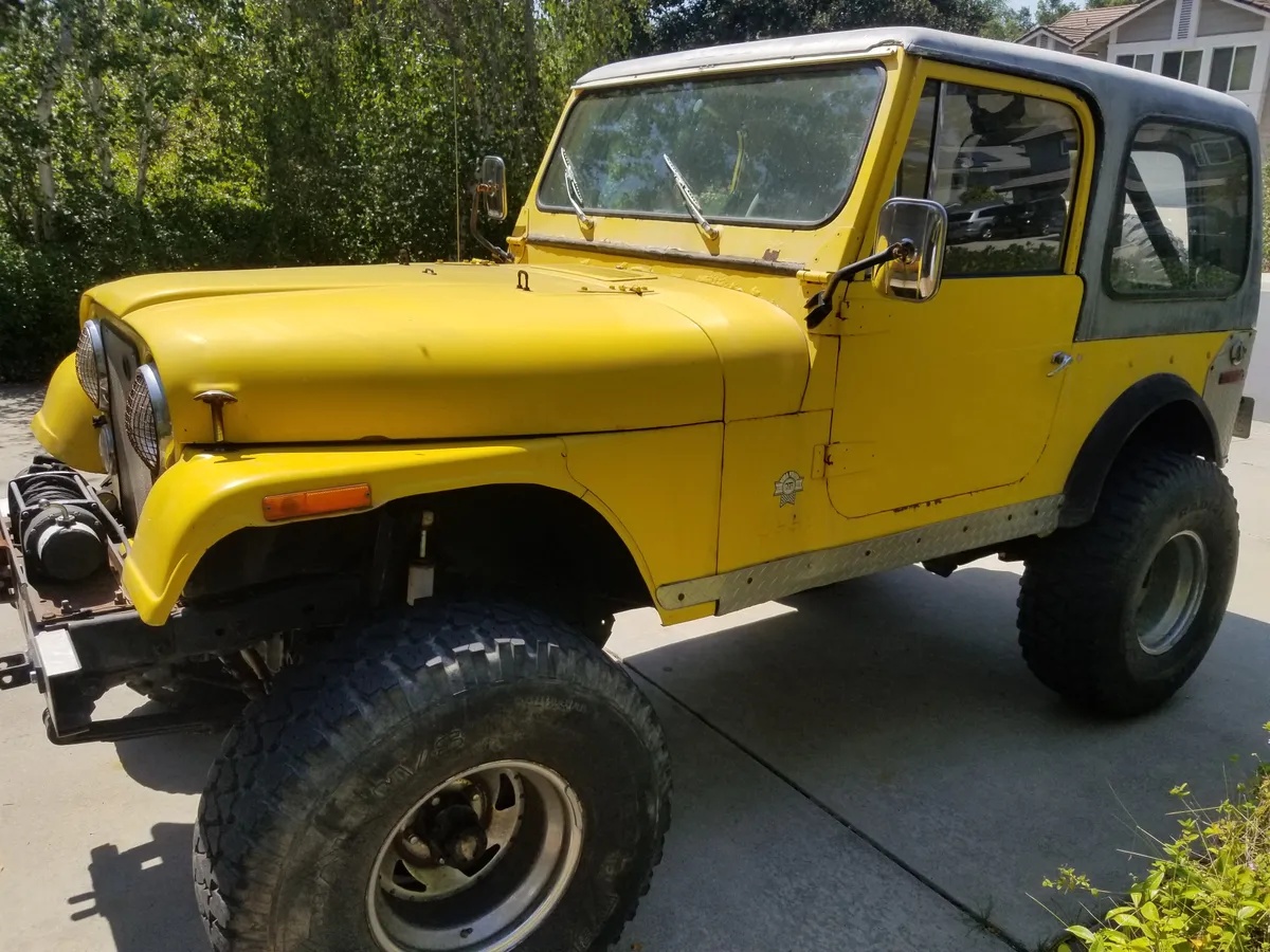 Jeep-Cj7-1978-Yellow-Tan