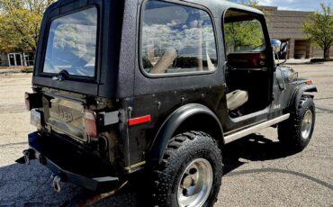 Jeep-Cj7-1979-Black-Black-11