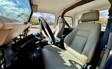 Jeep-Cj7-1979-Black-Black-22