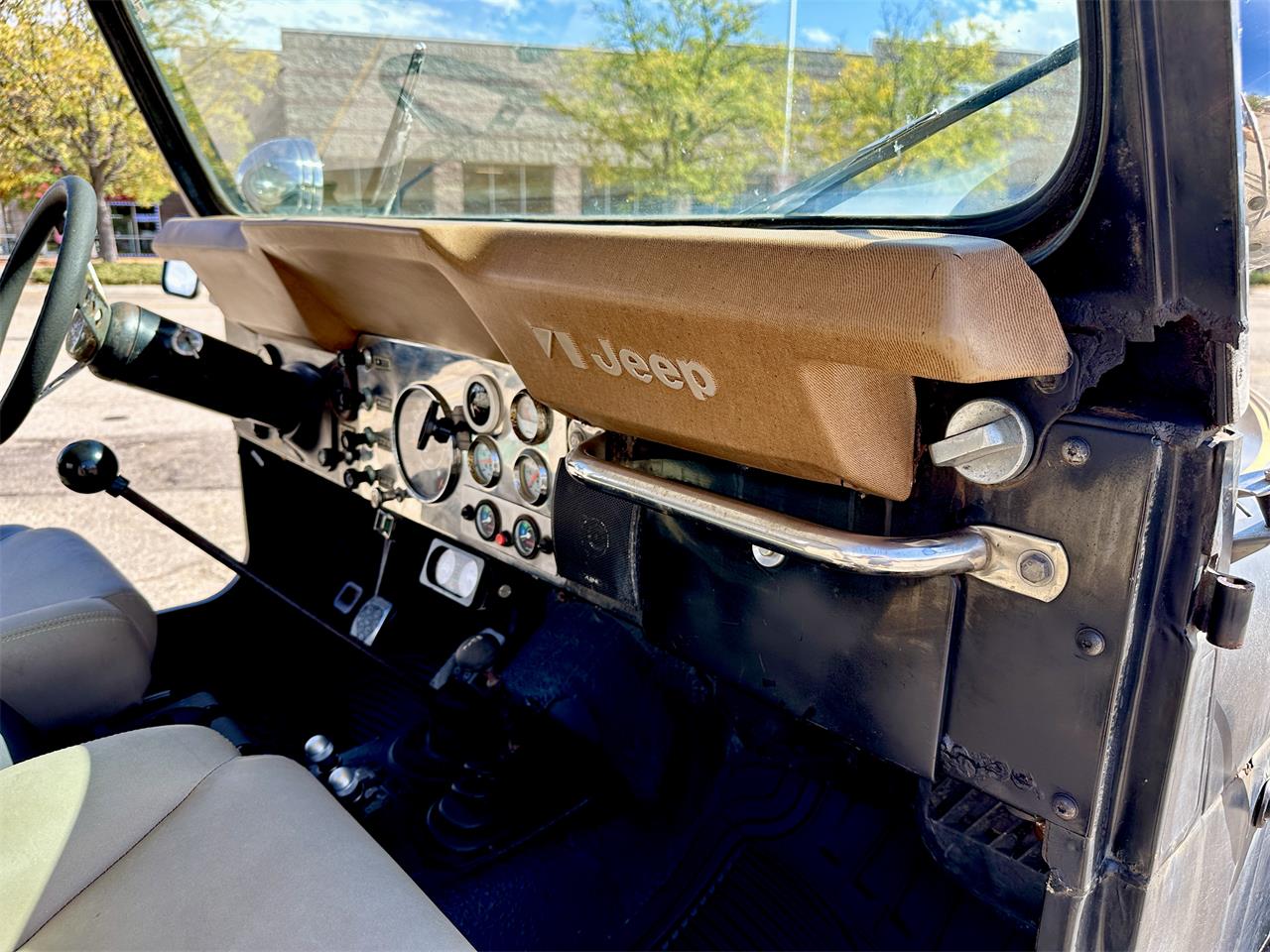 Jeep-Cj7-1979-Black-Black-28