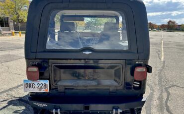 Jeep-Cj7-1979-Black-Black-3