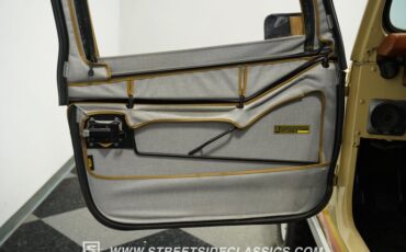 Jeep-Cj7-1981-Cameo-Tan-Nutmeg-41