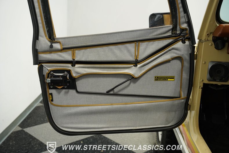 Jeep-Cj7-1981-Cameo-Tan-Nutmeg-41