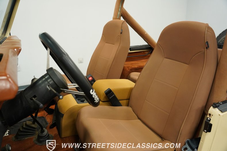 Jeep-Cj7-1981-Cameo-Tan-Nutmeg-45