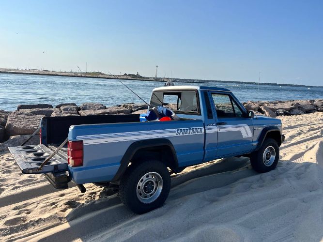 Jeep-Comanche-1988-Blue-3