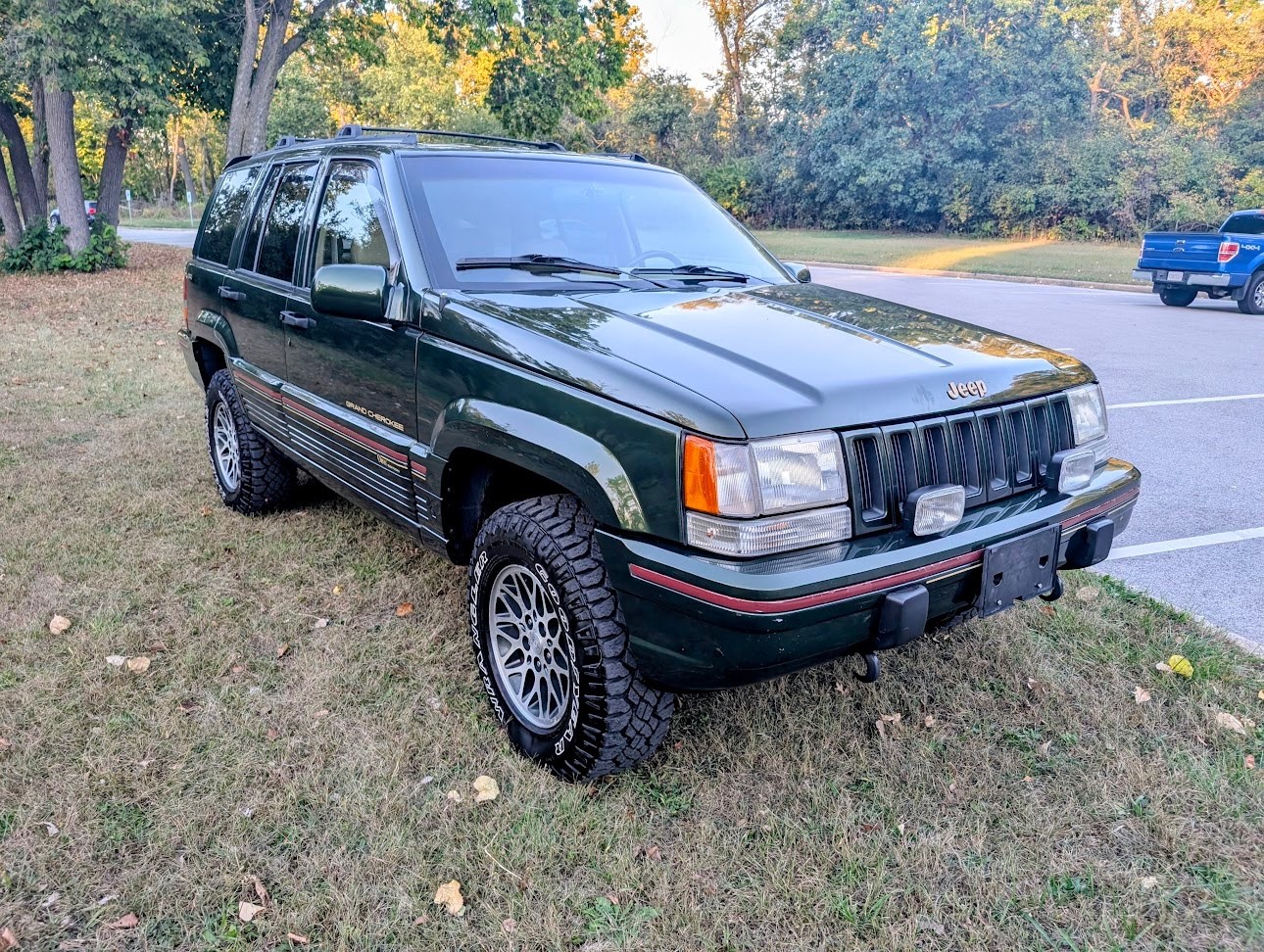 Jeep-Grand-Cherokee-1995-SUV-2