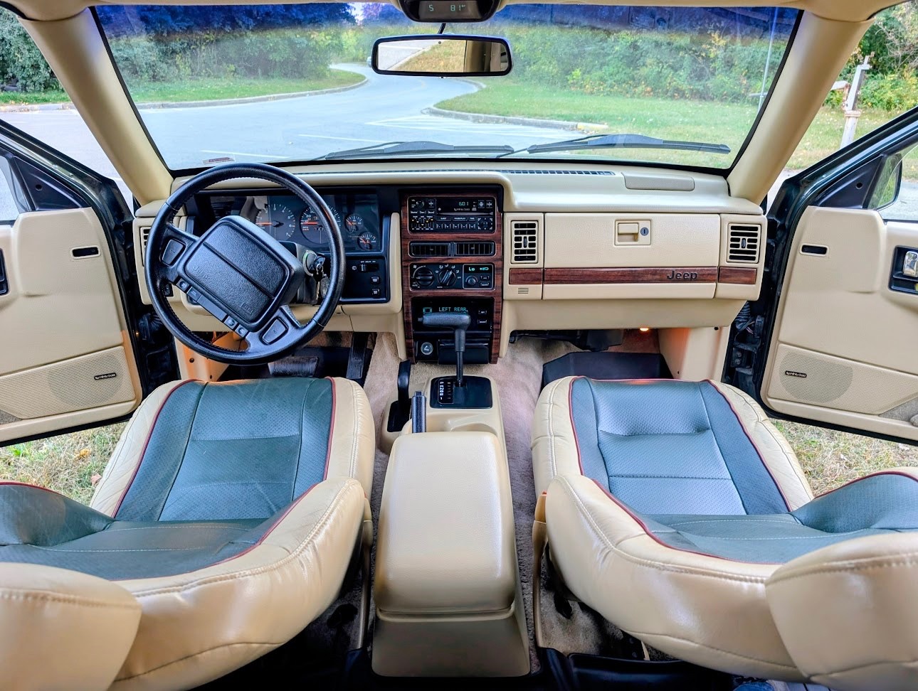 Jeep-Grand-Cherokee-1995-SUV-21