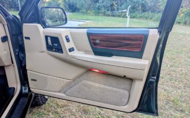 Jeep-Grand-Cherokee-1995-SUV-23