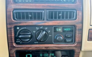 Jeep-Grand-Cherokee-1995-SUV-25