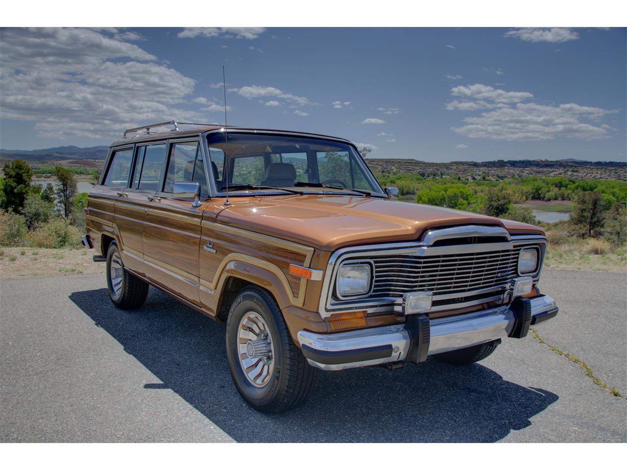 Jeep-Grand-wagoneer-1985-Sand-Tan-13