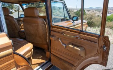 Jeep-Grand-wagoneer-1985-Sand-Tan-23