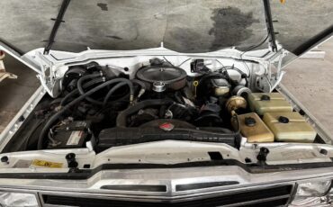 Jeep-Grand-wagoneer-1989-White-Tan-8