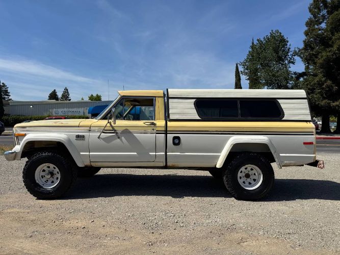 Jeep-J10-1979-Yellow-12