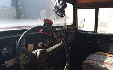 Jeep-M715-1968-Standard-Cab-Pickup-17