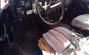 Jeep-M715-1968-Standard-Cab-Pickup-18