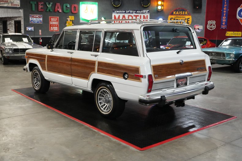 Jeep-Other-1989-White-Burgundy-1