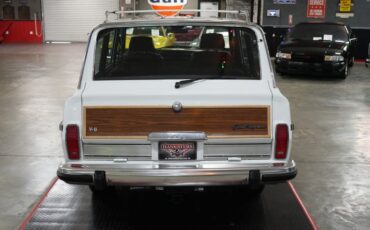 Jeep-Other-1989-White-Burgundy-16