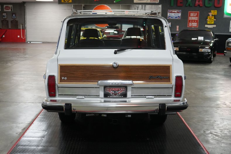 Jeep-Other-1989-White-Burgundy-2