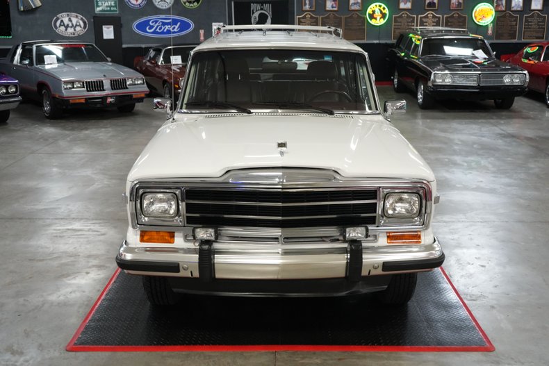 Jeep-Other-1989-White-Burgundy-20