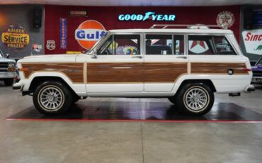 Jeep-Other-1989-White-Burgundy-22