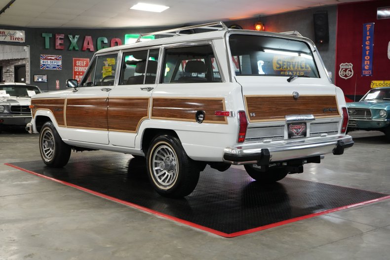 Jeep-Other-1989-White-Burgundy-23