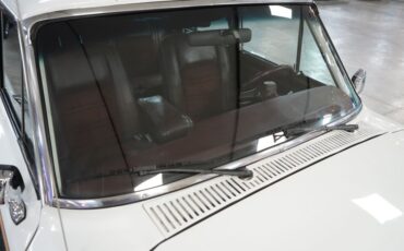 Jeep-Other-1989-White-Burgundy-33