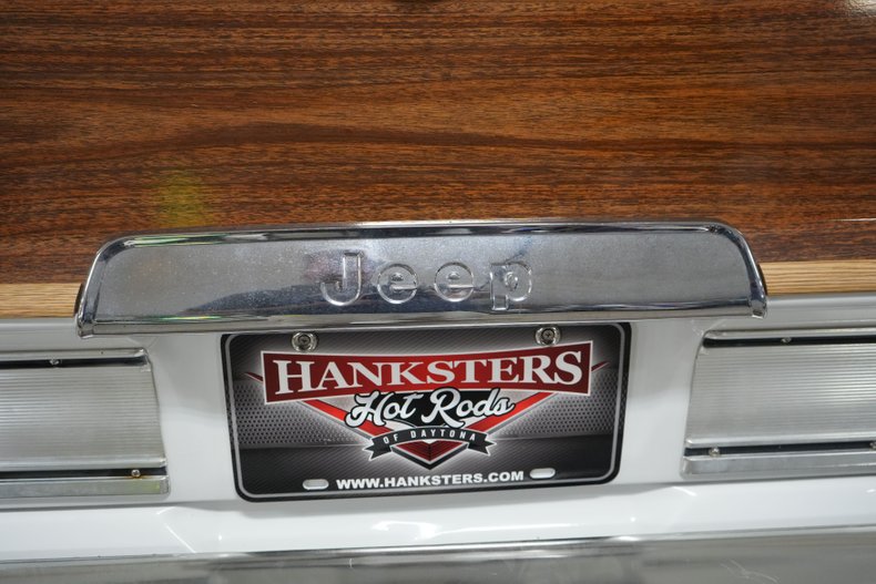 Jeep-Other-1989-White-Burgundy-44