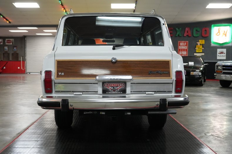 Jeep-Other-1989-White-Burgundy-48