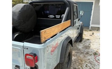 Jeep-Scrambler-1983-Grey-Black-1