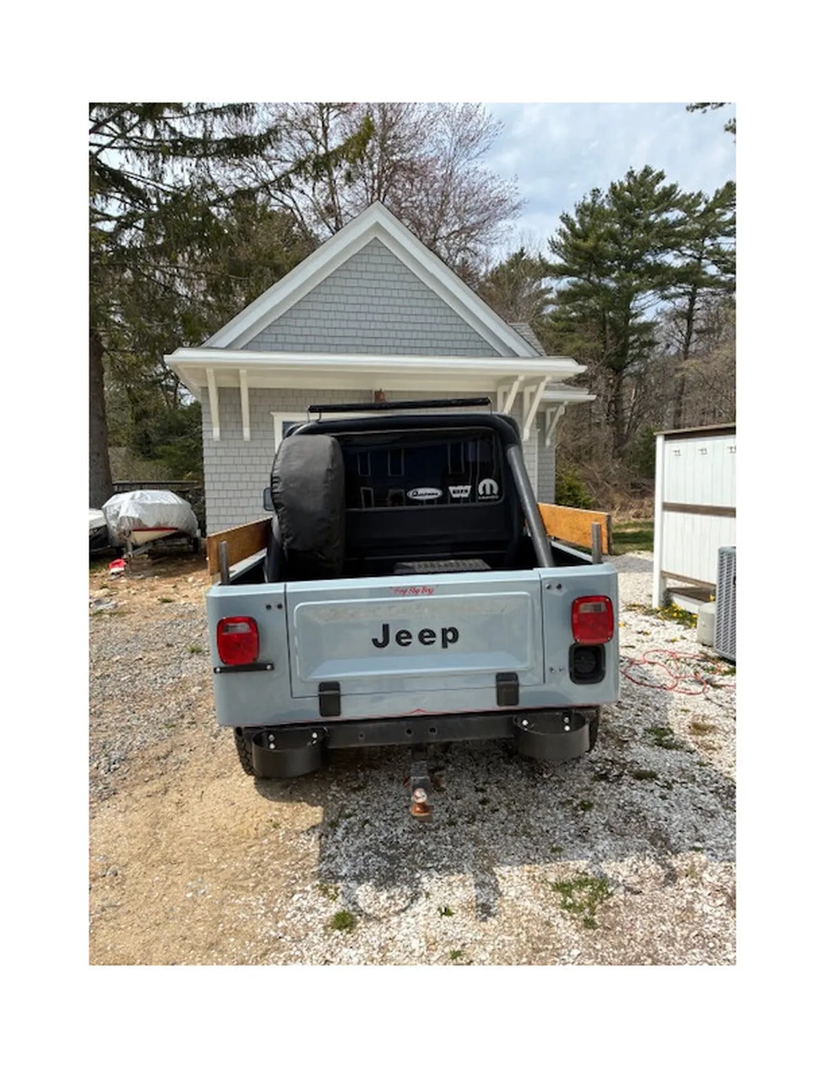 Jeep-Scrambler-1983-Grey-Black-3