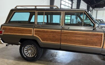 Jeep-Wagoneer-1983-SUV-13