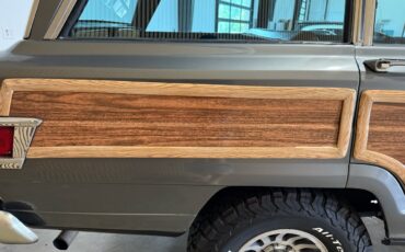 Jeep-Wagoneer-1983-SUV-15